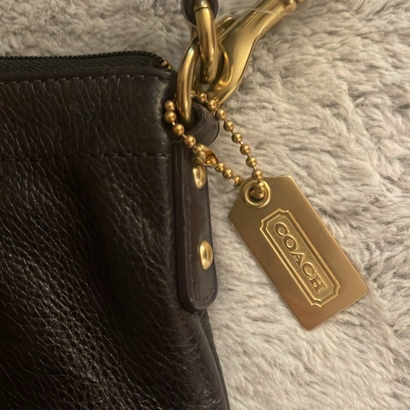 COACH Eggplant Crossbody Two straps hand Body
Leather Gold hardware - Picture 2 of 9